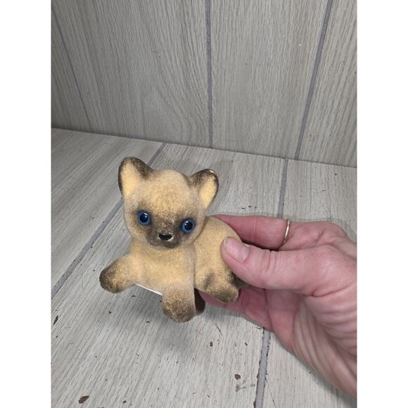 Vintage Japan Flocked Siamese Cat Kitten Blue Eyes 4" Shelf Sitter Whimsy - Picture 8 of 9
